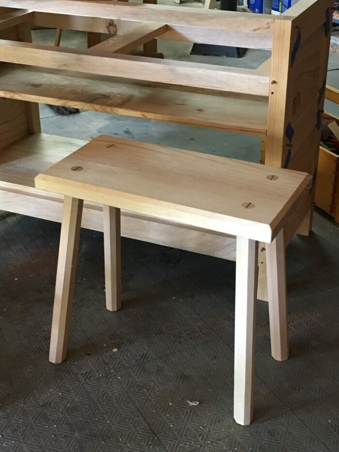 shop stool 