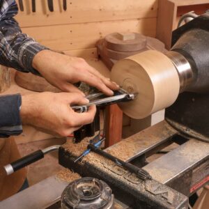 Turning a Southwestern Bowl - FineWoodworking