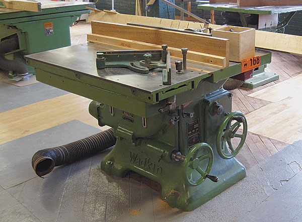 Combined woodworking machines â€