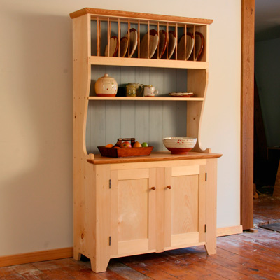 Matt: Andrew Hunters's Country Pine Hutch from issue #242